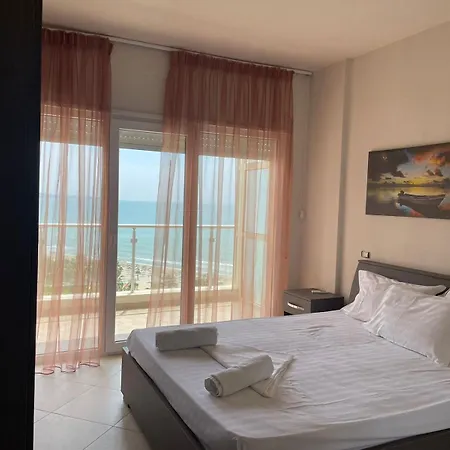 Blumont Hotel apartamentowy 3*