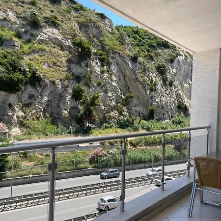 Blumont Ξενοδοχείο με διαμερίσματα 3*