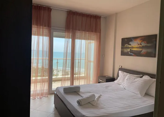 Blumont מלון דירות 3*